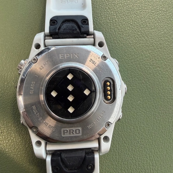 Garmin Epix Pro Gen 2 Smart Fitness Watch with White Band - Picture 4 of 5